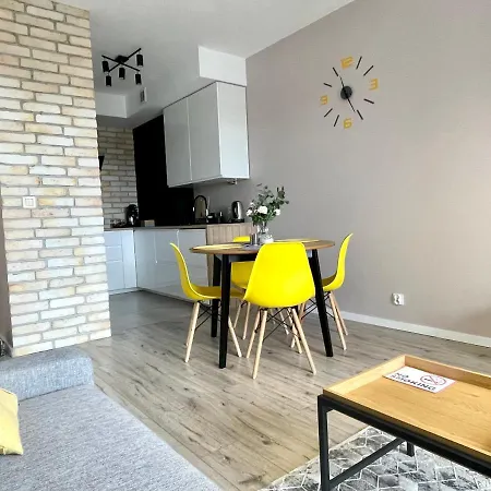 Apartments Sleep & Go Modlin Airport Nowy Dwór Mazowiecki Eksteriør bilde